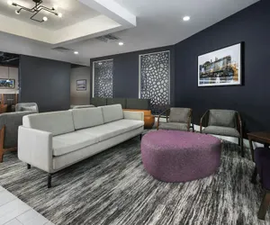 Photo 4 - Four Points by Sheraton Kansas City Airport