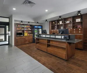 Photo 5 - Four Points by Sheraton Kansas City Airport