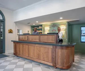Photo 4 - Best Western Plus French Quarter Courtyard Hotel