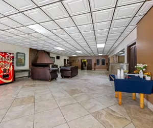 Photo 3 - Econo Lodge Carlsbad Caverns Area