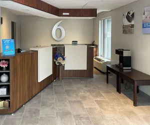 Photo 2 - Studio 6 Suites – Wytheville, VA