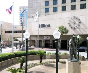 Photo 2 - Hilton New Orleans Riverside