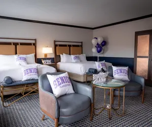 Photo 5 - Hilton Orrington / Evanston