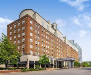 Photo 2 - Hilton Orrington / Evanston