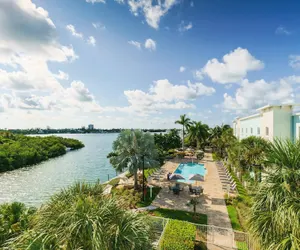 Photo 2 - Fairfield Inn & Suites by Marriott Marathon Florida Keys