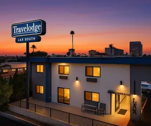 Photo 2 - Travelodge by Wyndham LAX