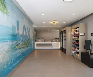 Photo 5 - Travelodge by Wyndham LAX