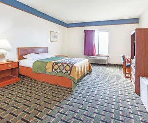 Photo 4 - Super 8 by Wyndham Atchison