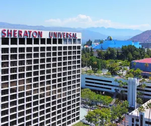 Photo 2 - Sheraton Universal Hotel