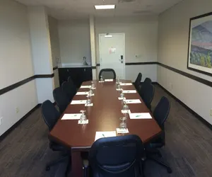 Photo 2 - Holiday Inn Greensboro Coliseum by IHG