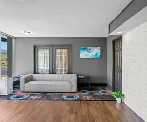 Photo 4 - Quality Inn Little Rock South