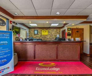 Photo 3 - Econo Lodge Mt Laurel