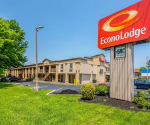 Photo 2 - Econo Lodge Mt Laurel