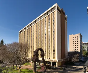 Photo 2 - Holiday Inn Sacramento Downtown-Arena, an IHG Hotel