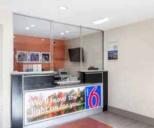 Photo 3 - Motel 6 New Brunswick