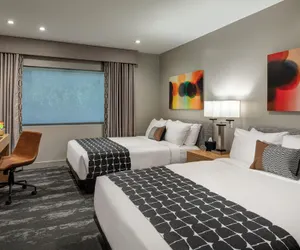Photo 5 - Olivia Hotel