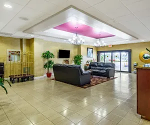 Photo 4 - Quality Inn Lakeland North