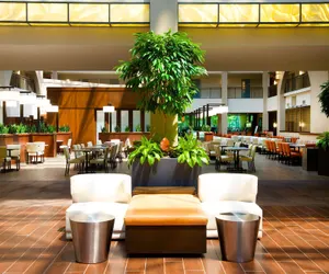 Photo 5 - Embassy Suites by Hilton Cincinnati Northeast Blue Ash