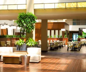 Photo 3 - Embassy Suites by Hilton Cincinnati Northeast Blue Ash