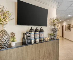 Photo 4 - Best Western Fairmont