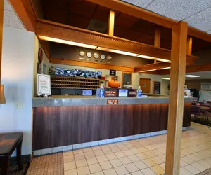 Photo 3 - Costa Mesa Inn