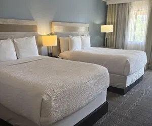 Photo 4 - SureStay InnSuites Phoenix Hotel & Suites by Best Western