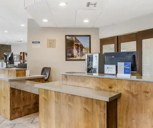 Photo 4 - Best Western InnSuites Tucson Foothills Hotel & Suites