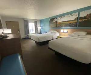 Photo 3 - Days Inn & Suites by Wyndham York