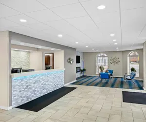 Photo 5 - Rodeway Inn Grandville - Grand Rapids