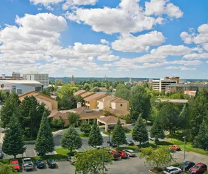 Photo 2 - Courtyard by Marriott Spokane Downtown at the Convention Ctr