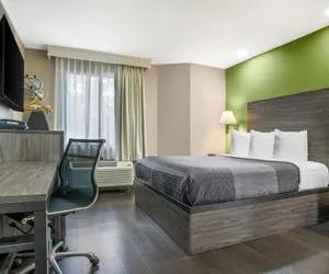 Photo 2 - Rodeway Inn Tuscaloosa near University