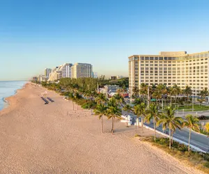 Photo 2 - Sonesta Fort Lauderdale Beach