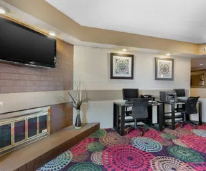 Photo 3 - Holiday Inn Express Chicago-Downers Grove, an IHG Hotel