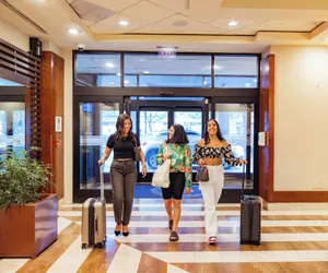 Photo 3 - Sheraton Lincoln Harbor Hotel