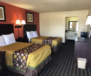 Photo 5 - Executive Inn & Suites