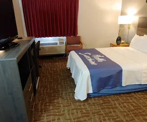 Photo 3 - Days Inn by Wyndham West-Eau Claire