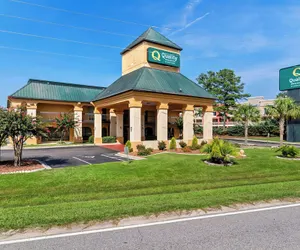 Photo 2 - Quality Inn & Suites Florence Civic Center