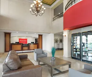 Photo 4 - Ramada Suites by Wyndham San Diego/Hotel Circle Area