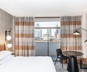 Photo 4 - Sheraton Charlotte Hotel