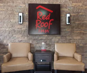 Photo 4 - Red Roof Inn Springfield, IL