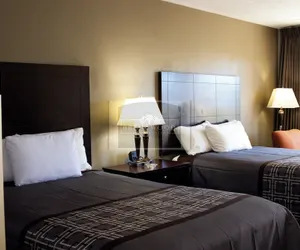 Photo 5 - Brentwood Inn & Suites