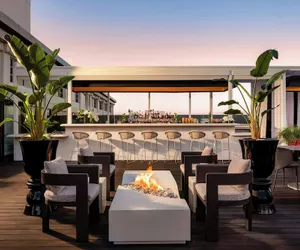 Photo 2 - SLS Hotel, a Luxury Collection Hotel, Beverly Hills