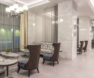 Photo 4 - The Jung Hotel and Residences