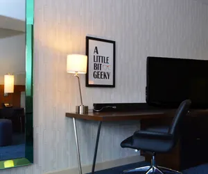 Photo 5 - Doubletree by Hilton Newark - Fremont