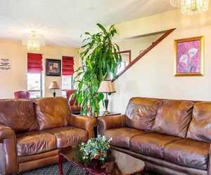 Photo 5 - Econo Lodge Longmont East