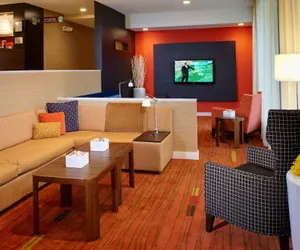 Photo 3 - Courtyard by Marriott Lexington North