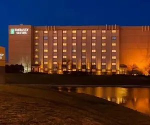 Photo 2 - Embassy Suites by Hilton Chicago Schaumburg Woodfield