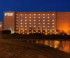 Photo 2 - Embassy Suites by Hilton Chicago Schaumburg Woodfield