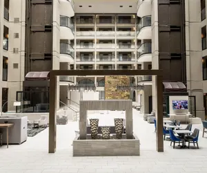 Photo 4 - Embassy Suites by Hilton Chicago Schaumburg Woodfield