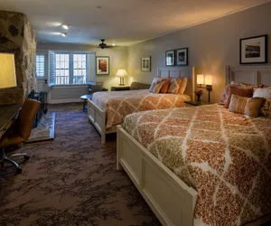 Photo 5 - Mountain Lake Lodge